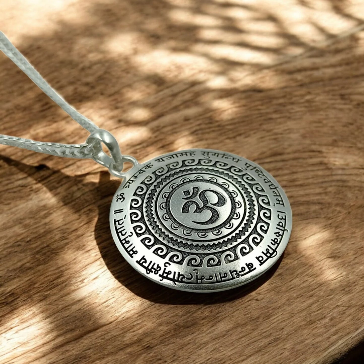 Maha Mrityunjaya Mantra Om Pendant